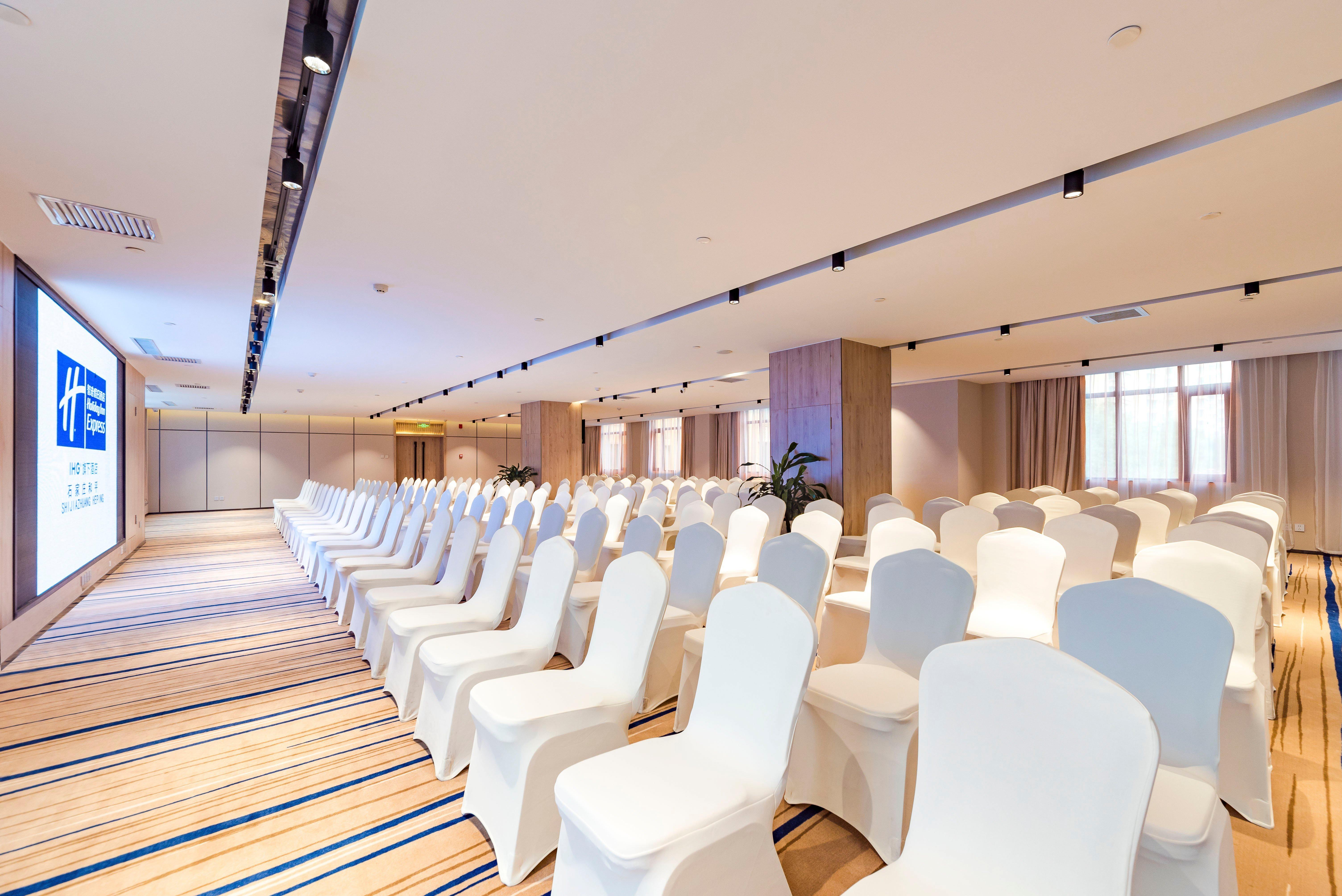 Holiday Inn Express Shijiazhuang Heping By Ihg Exterior foto